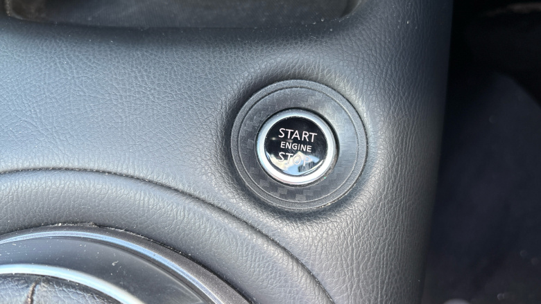 Nissan Juke 1.0 DiG-T 114 N-Connecta 5dr Petrol Hatchback